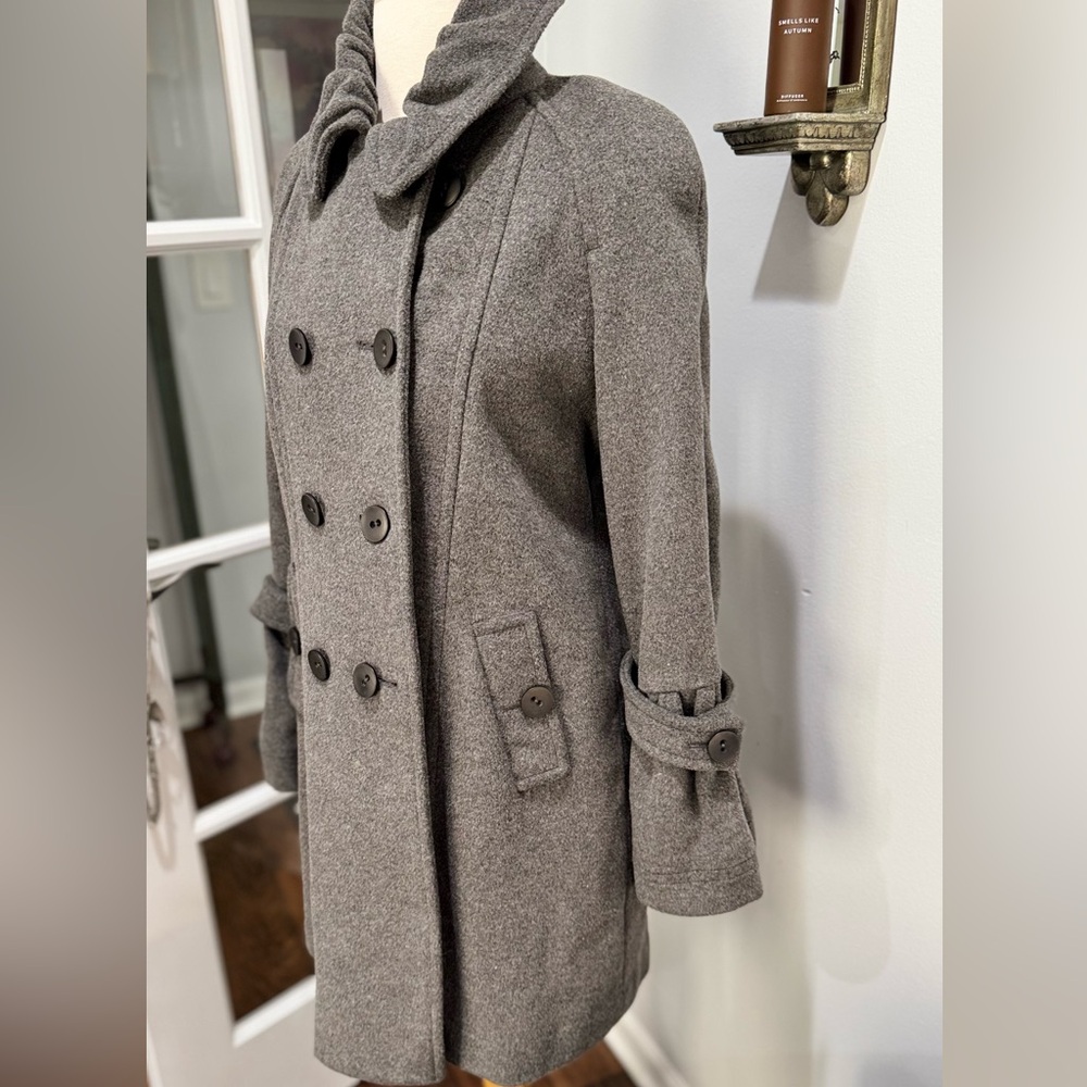 Via Vintage Grey Double Breasted Wool Pea Coat
